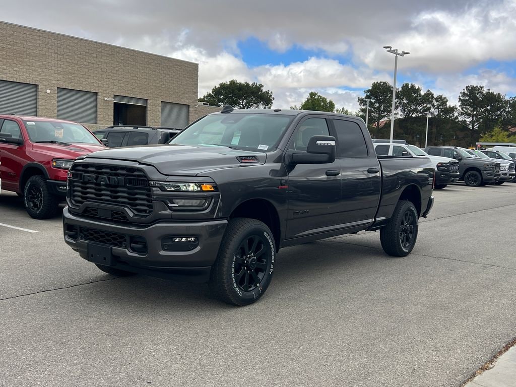 New 2026 Ram 3500 BIG HORN CREW CAB 4X4 6'4 BOX Pickup