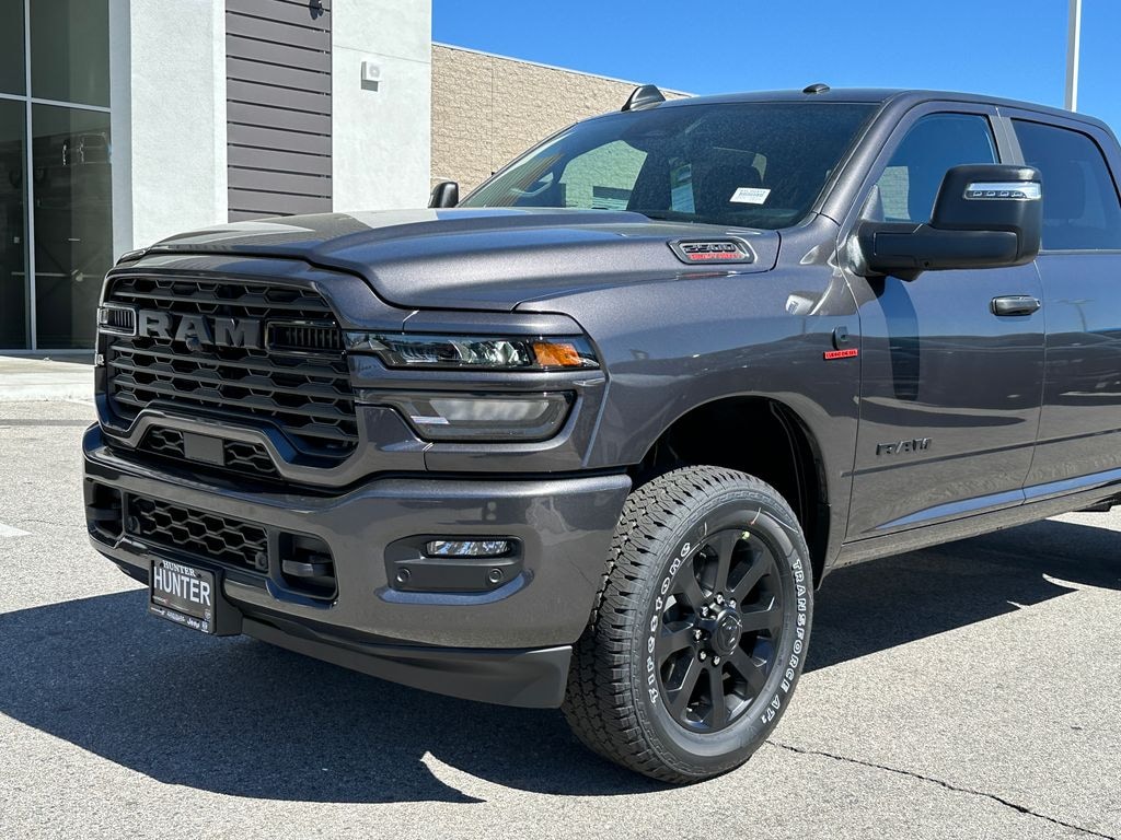 New 2026 Ram 2500 BIG HORN CREW CAB 4X4 6'4 BOX Pickup