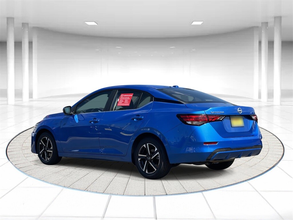 2024 Nissan Sentra SV photo 2
