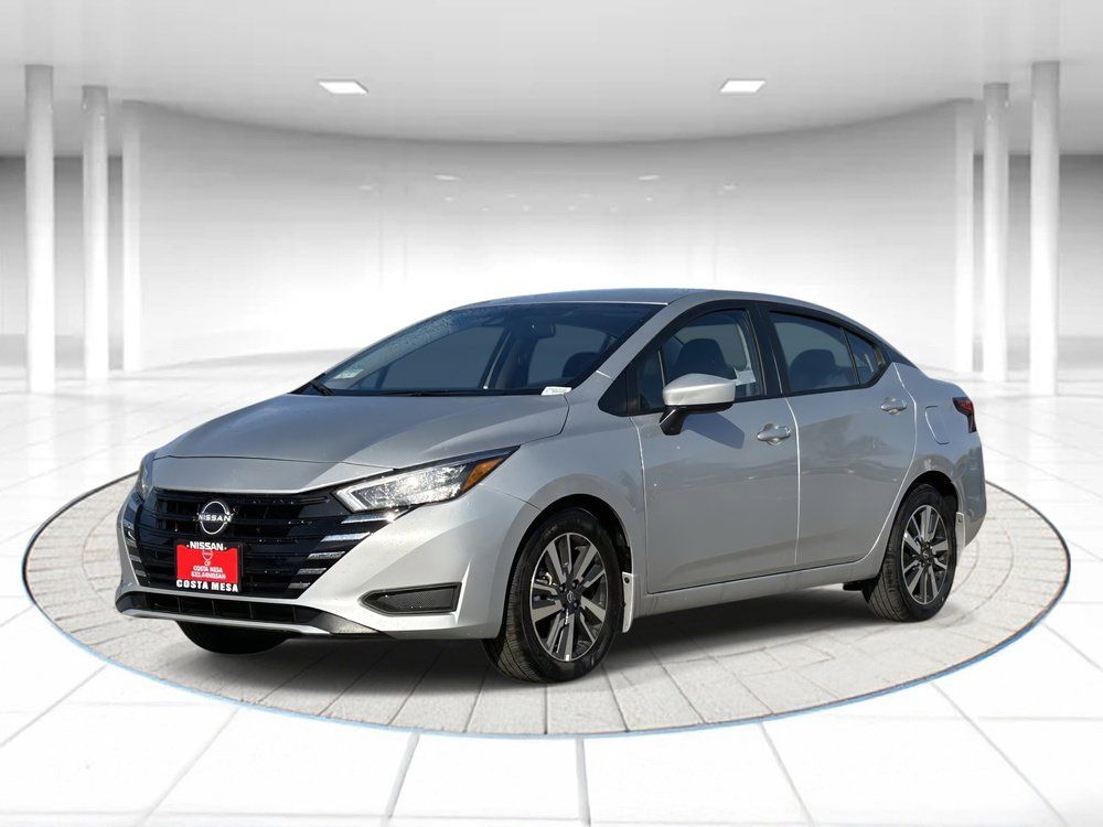 2025 Nissan Versa 1.6 SV CVT's photo