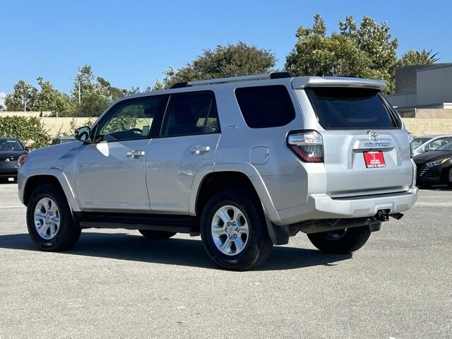 2024 Toyota 4Runner SR5 Premium photo 2