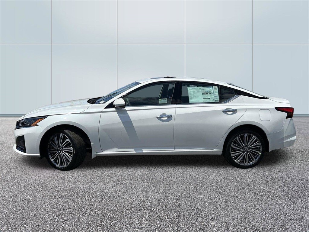 2024 Nissan Altima 2.5 SL photo 4
