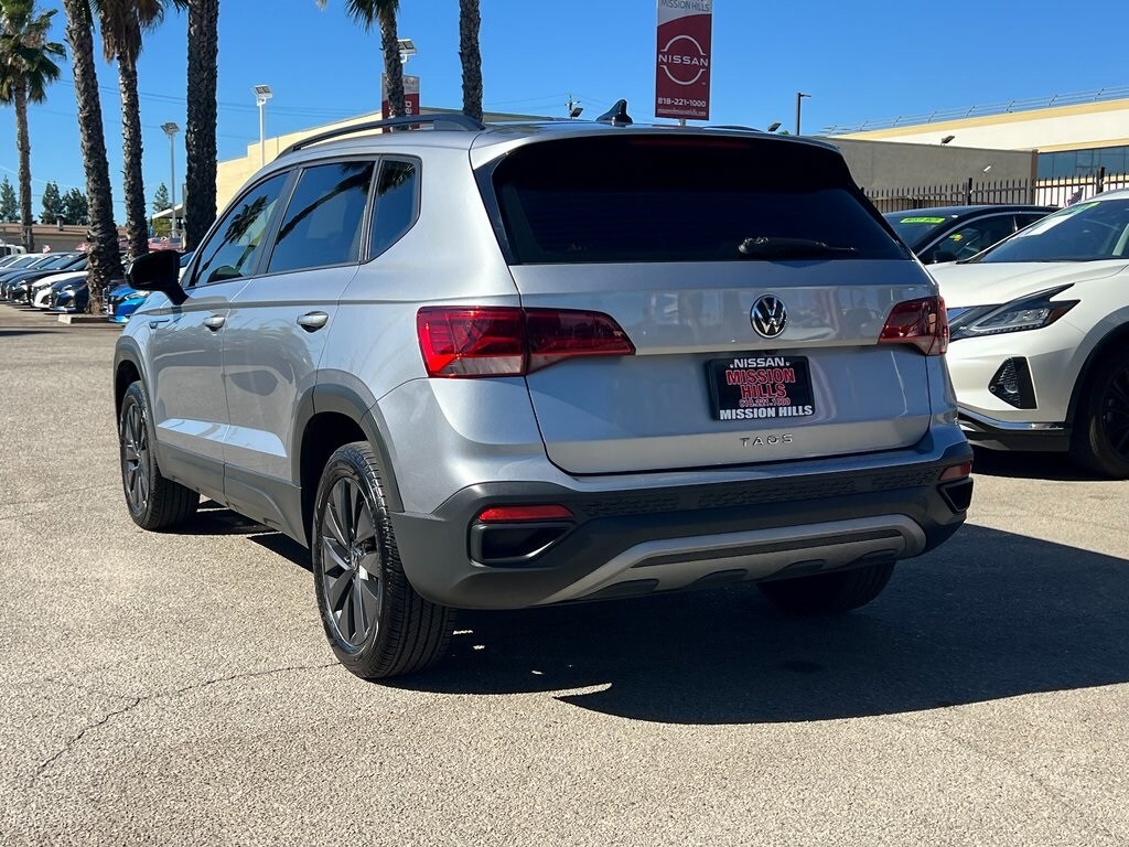 2023 Volkswagen Atlas V6 SE Technology photo 2