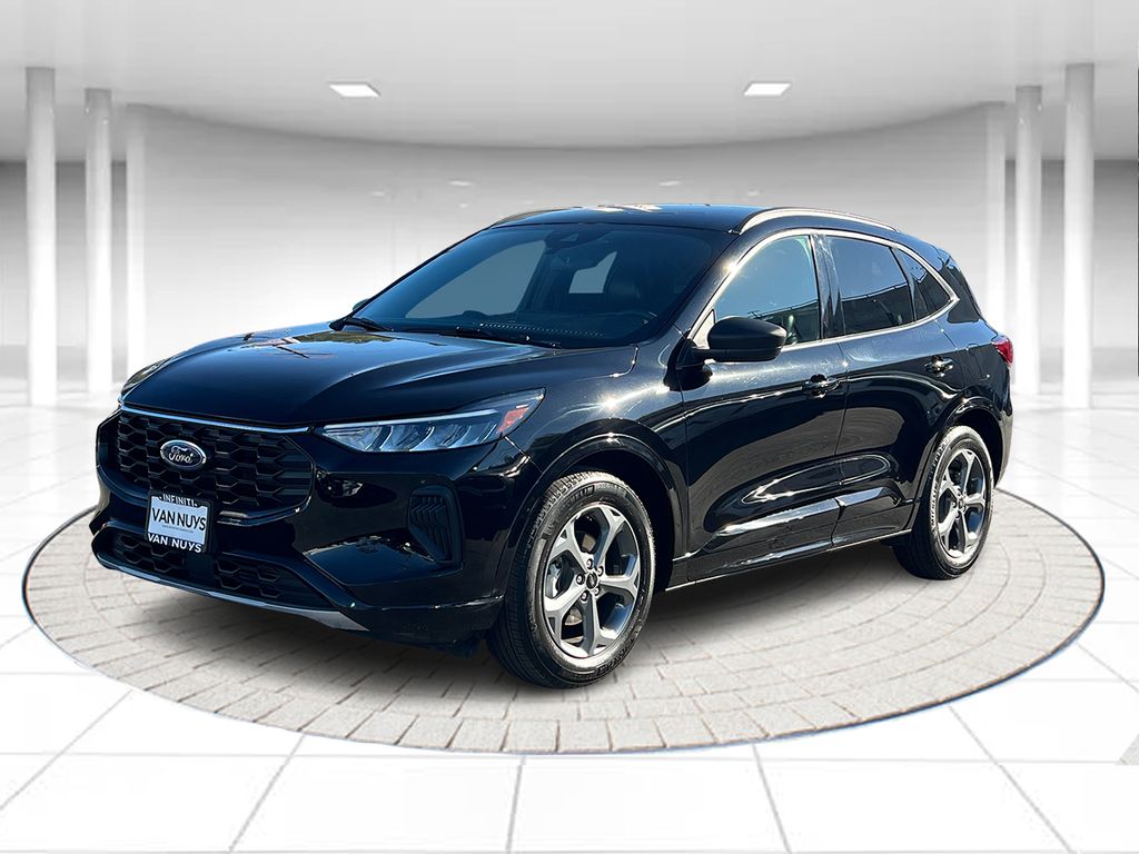 2024 Ford Escape ST-Line FWD's photo