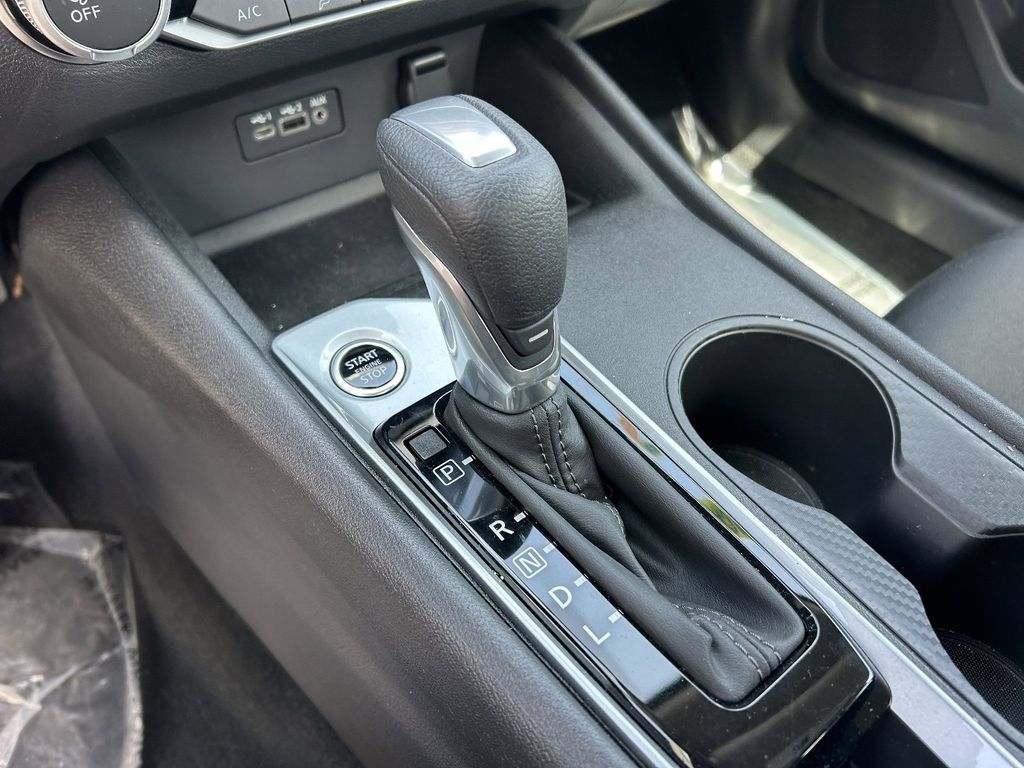 2025 Nissan Altima S - Photo 24