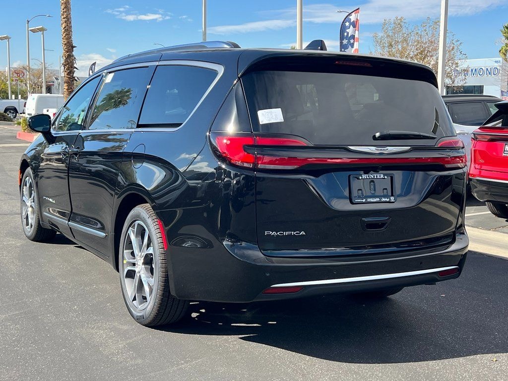 New 2026 Chrysler Pacifica PINNACLE Passenger Van