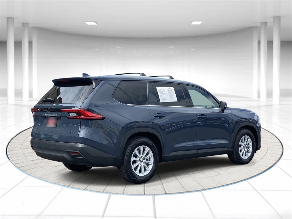 2024 Toyota Grand Highlander XLE photo 3