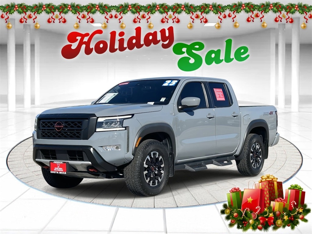 2023 Nissan Frontier PRO-4X's photo