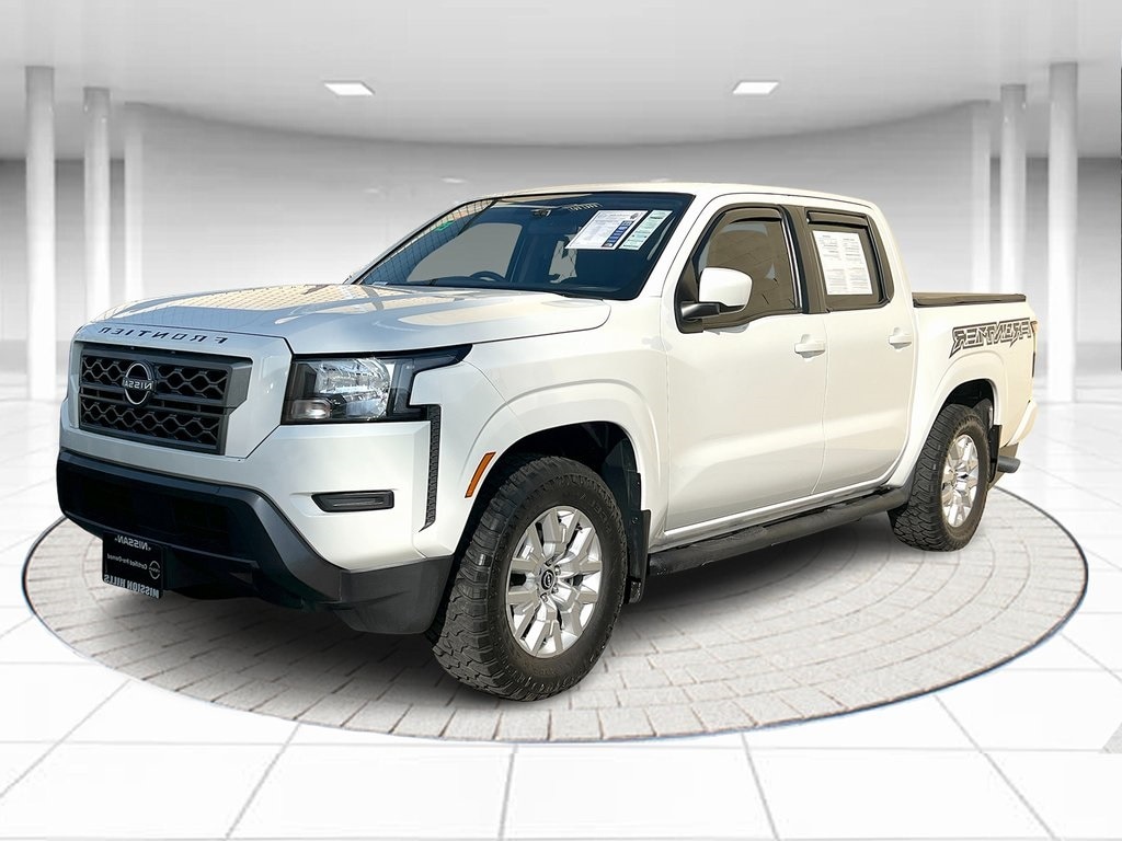 2023 Nissan Frontier SV's photo