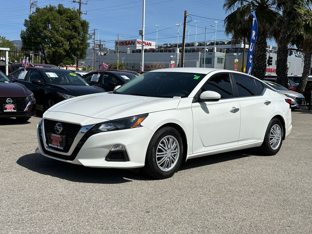 Used 2022 Nissan Altima S with VIN 1N4BL4BVXNN310303 for sale in Lancaster, CA