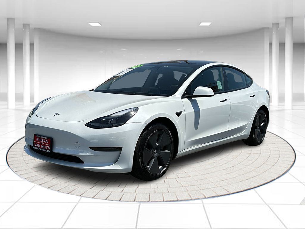 2023 Tesla Model 3 -'s photo