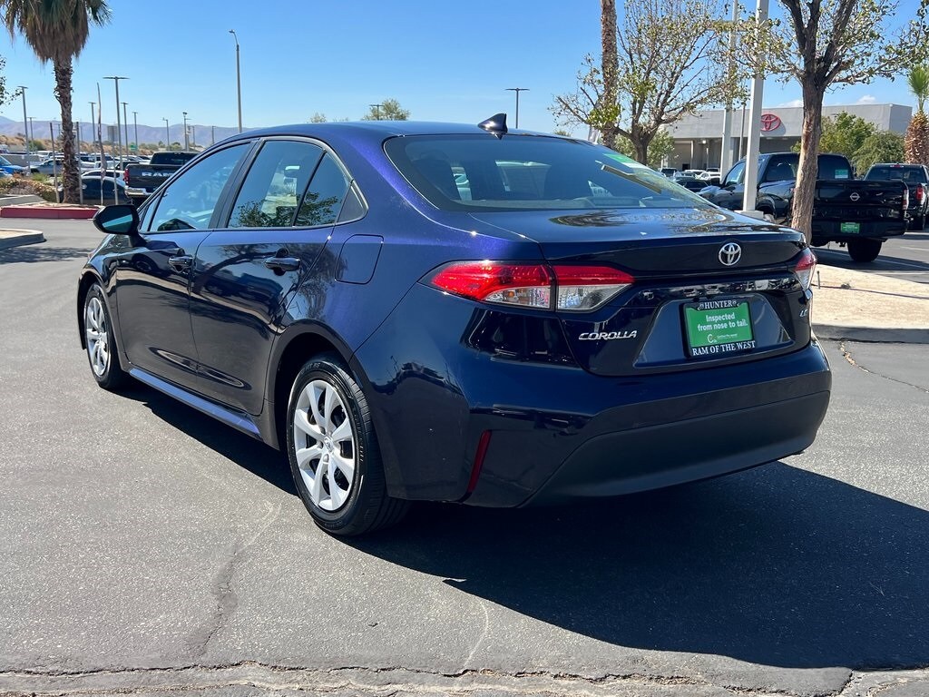 2023 Toyota Corolla LE photo 4