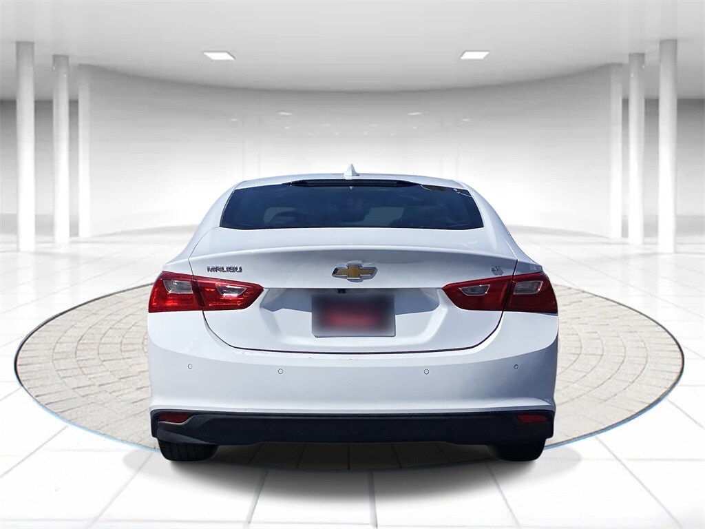 2024 Chevrolet Malibu 1LT photo 3