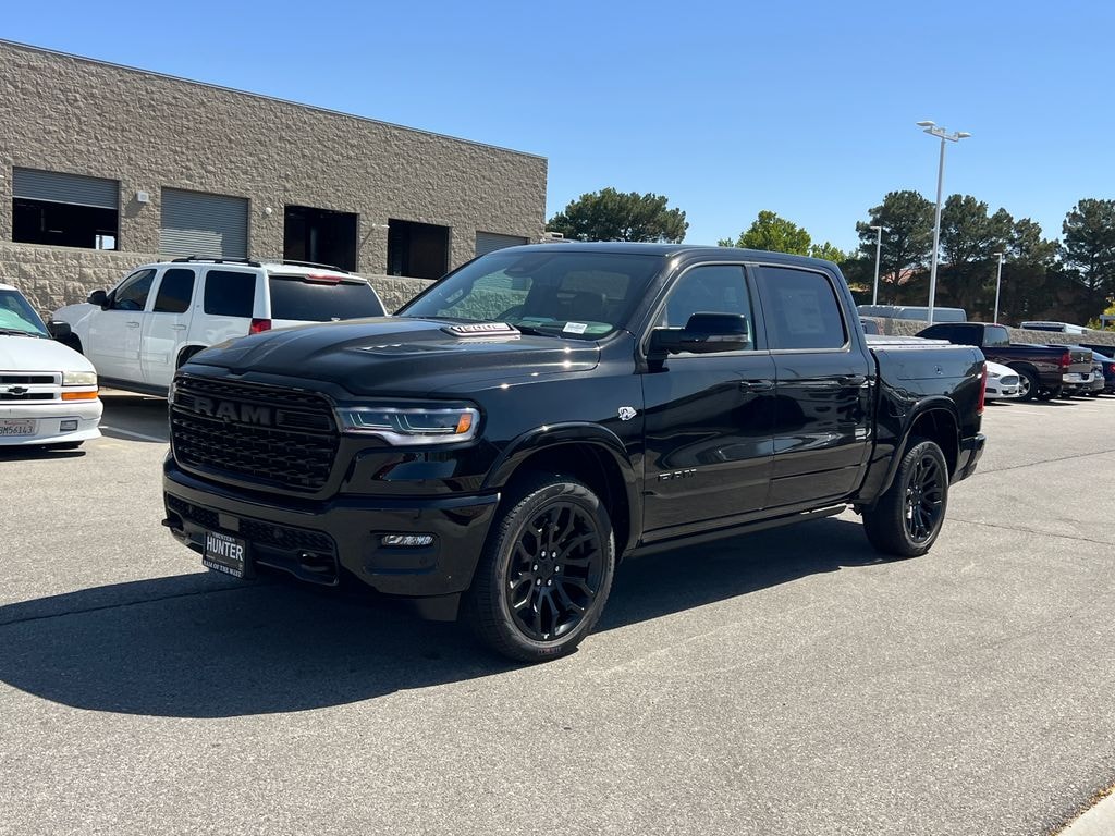 New 2026 Ram 1500 LIMITED CREW CAB 4X4 5'7 BOX Pickup