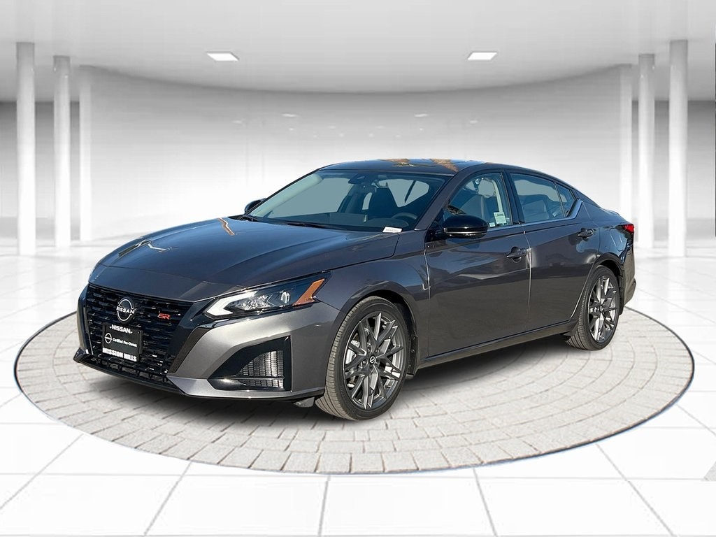 2023 Nissan Altima 2.0 SR