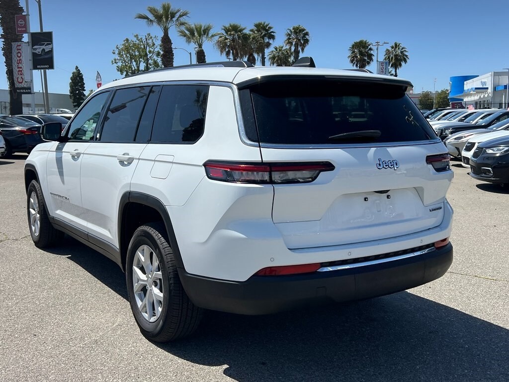 2023 Jeep Grand Cherokee Limited photo 3
