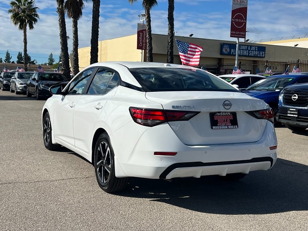 2025 Nissan Sentra SV photo 4