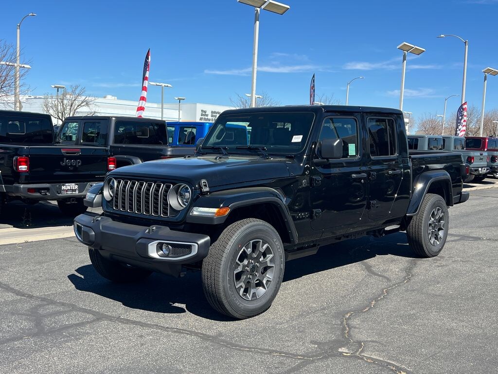 New 2026 Jeep Gladiator SAHARA 4X4 Pickup