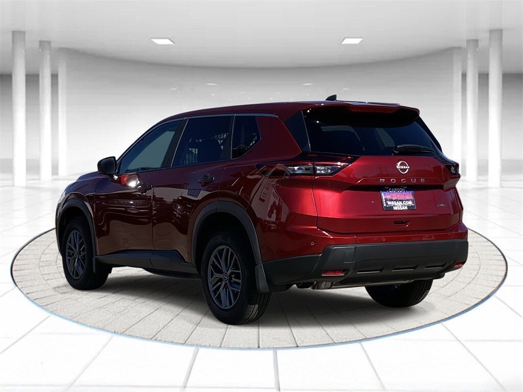 2025 Nissan Rogue S photo 2