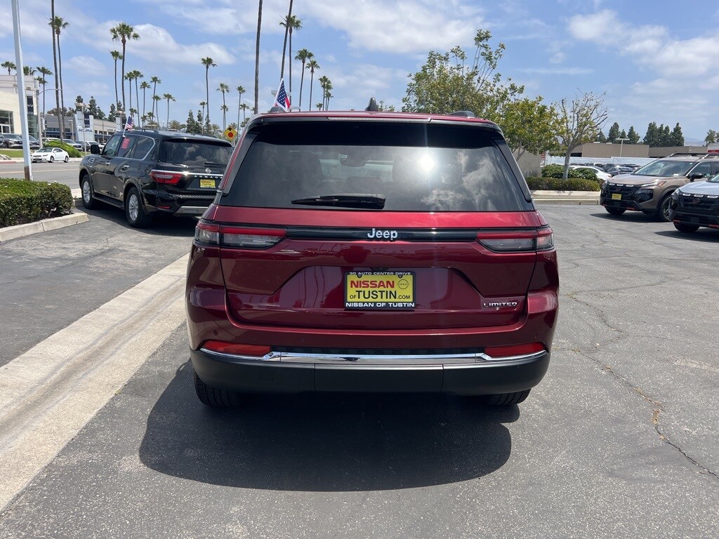 2023 Jeep Grand Cherokee Limited photo 4