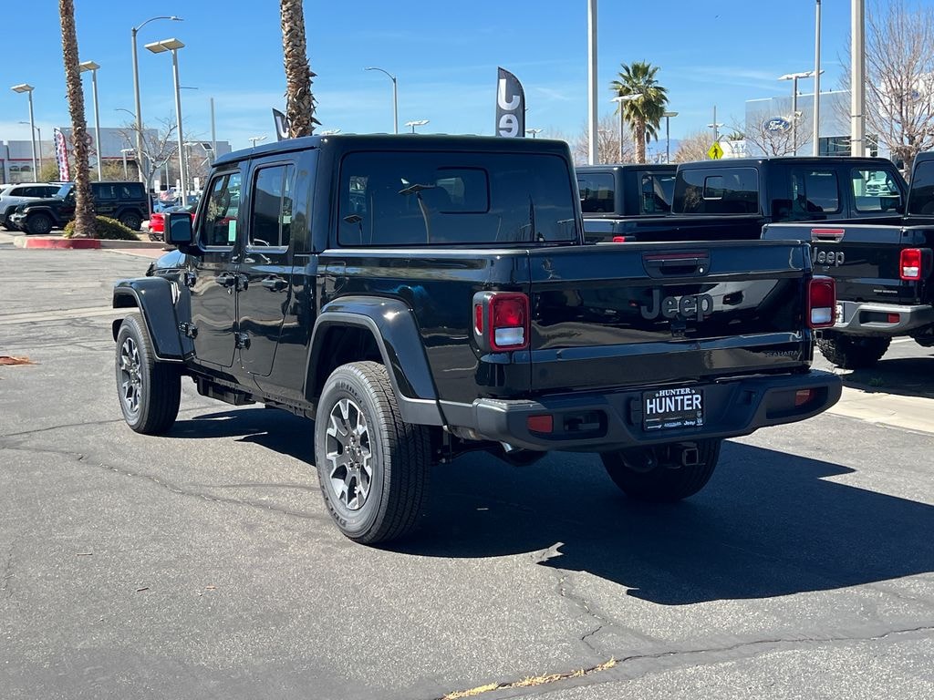New 2026 Jeep Gladiator SAHARA 4X4 Pickup