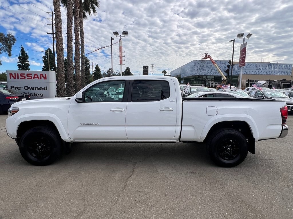 2022 Toyota Tacoma SR5 photo 3