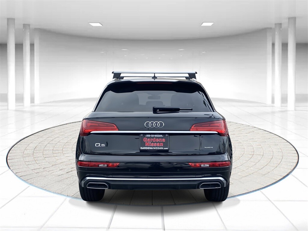 2022 Audi Q5 S line Premium Plus photo 2