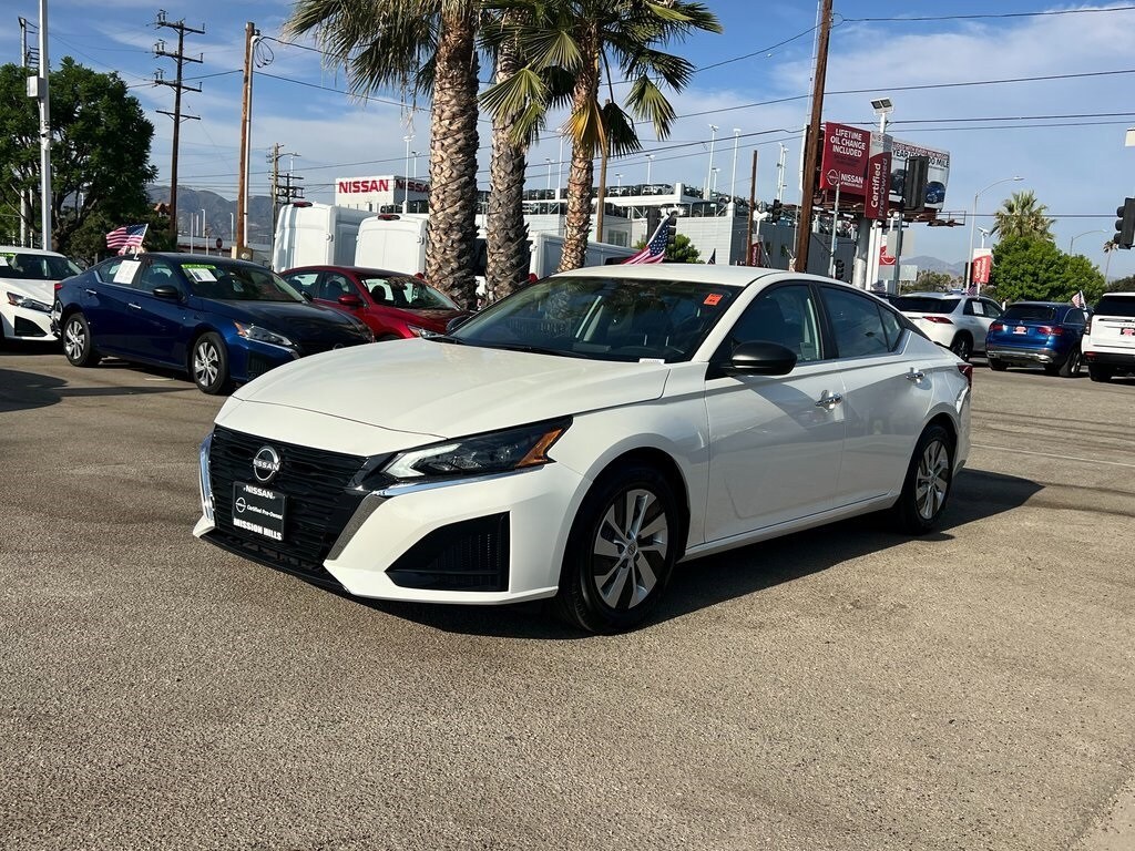 2025 Nissan Altima 2.5 S photo 2