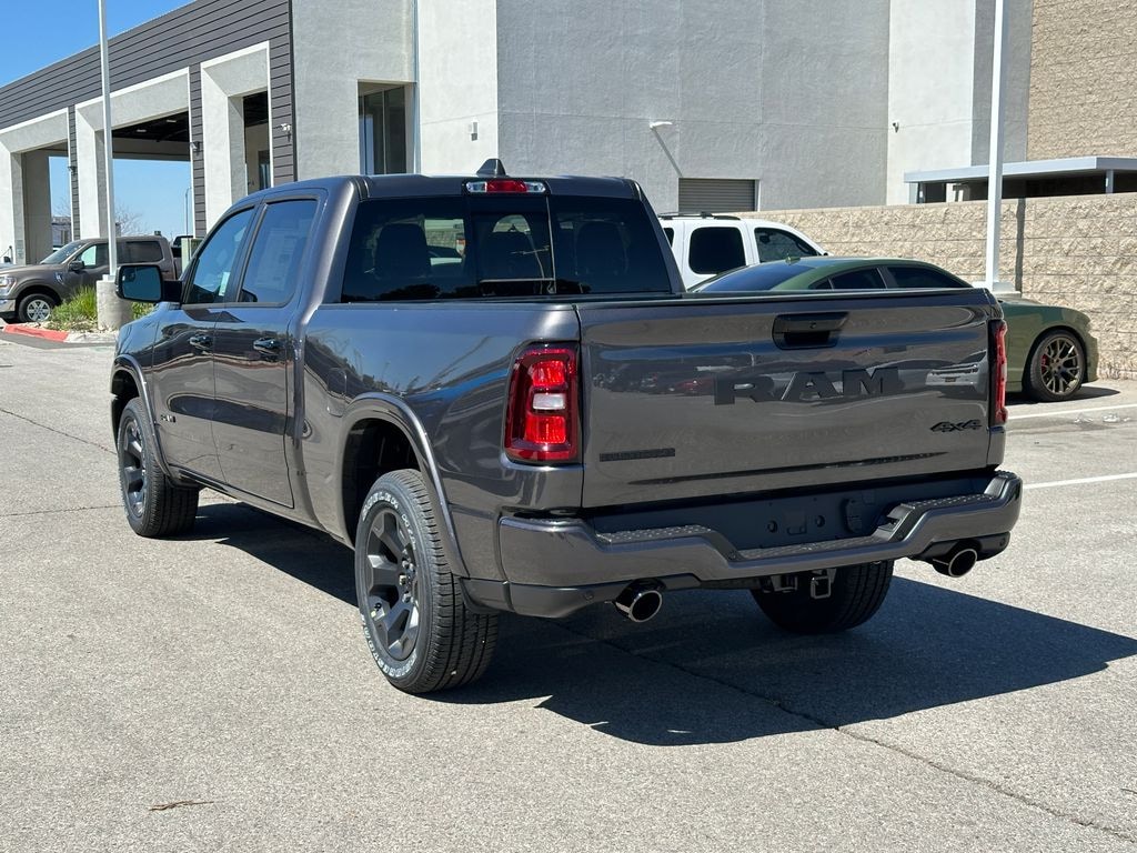 New 2026 Ram 1500 BIG HORN CREW CAB 4X4 6'4 BOX Pickup