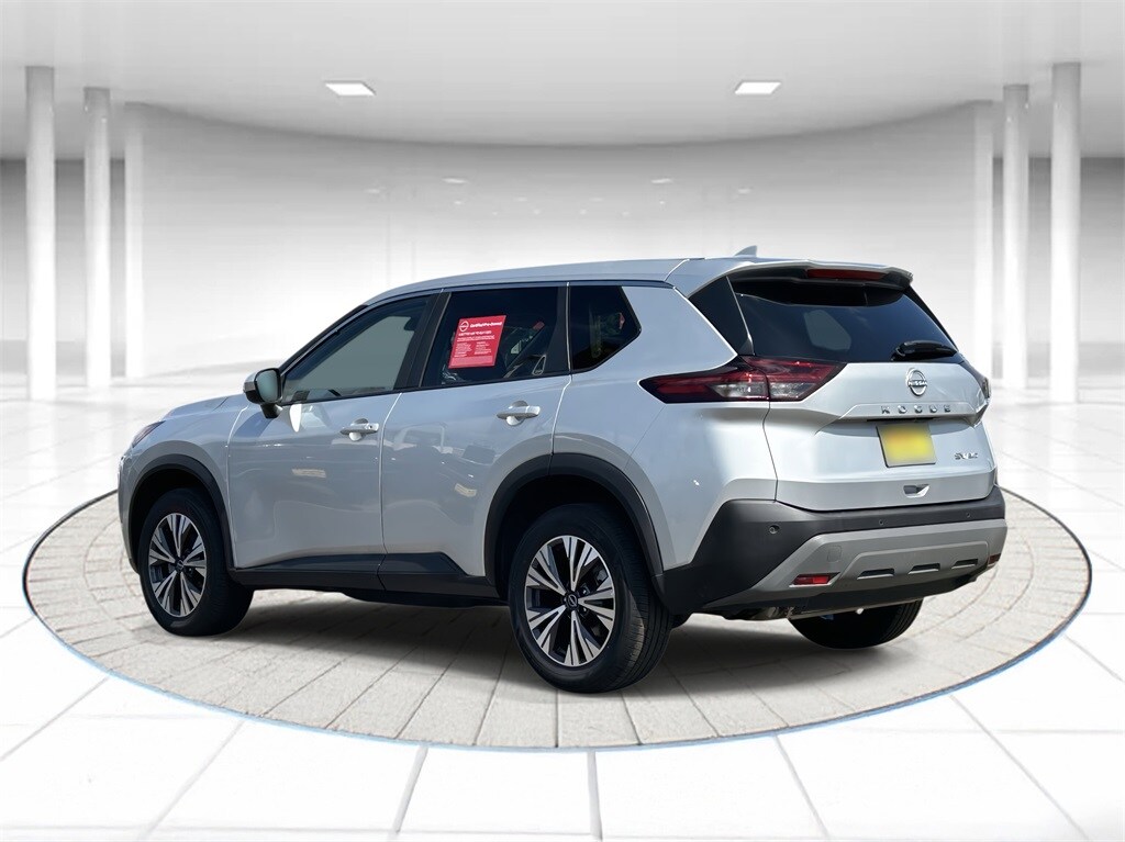 2023 Nissan Rogue SV photo 2