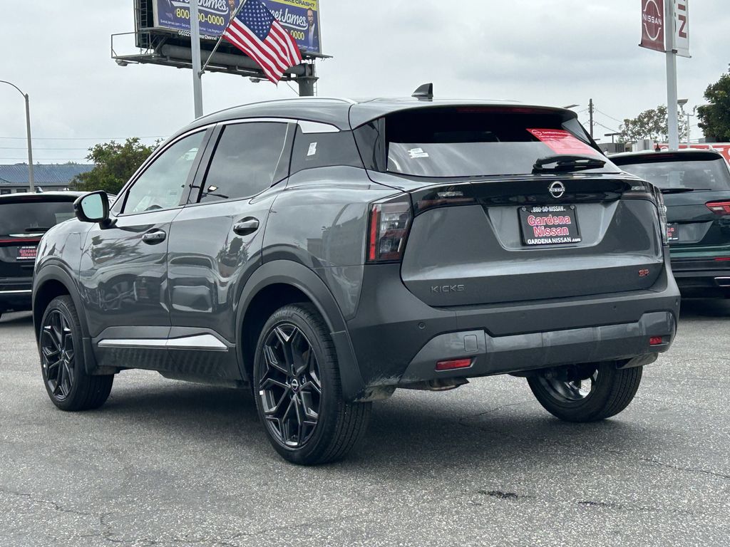 2026 Nissan Kicks 2.0 SR's photo