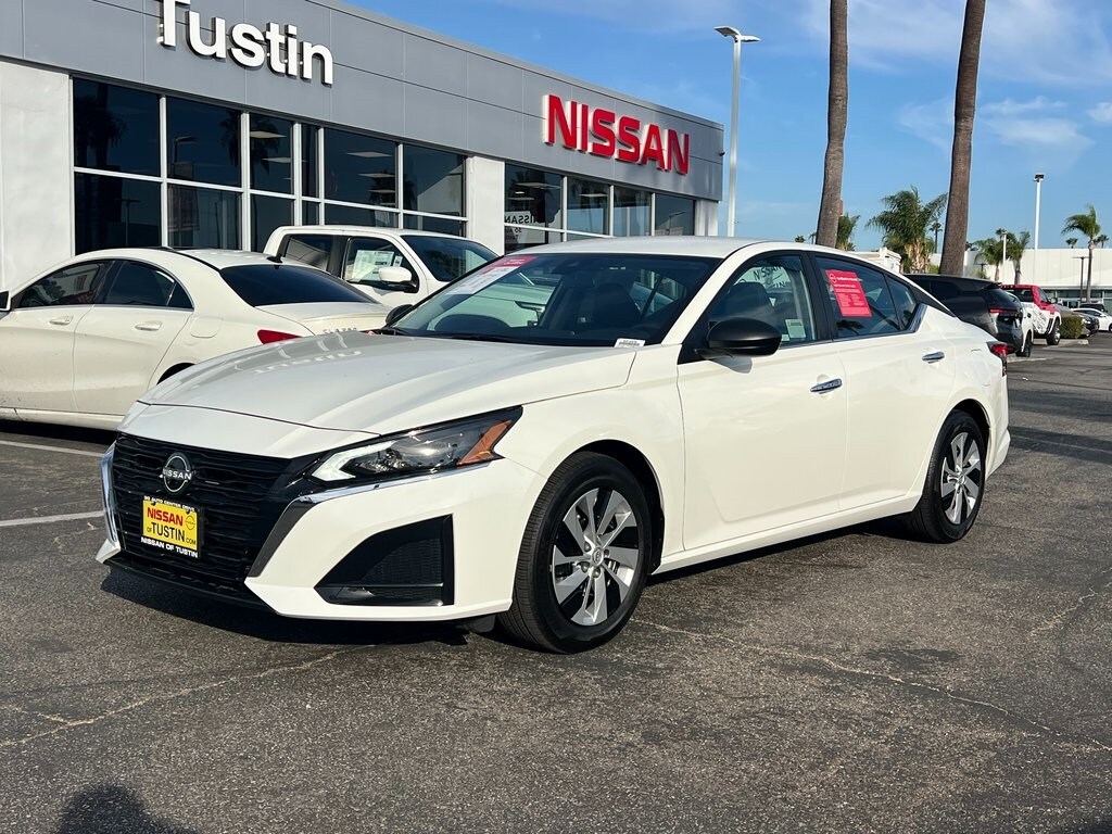 2025 Nissan Altima 2.5 S photo 2