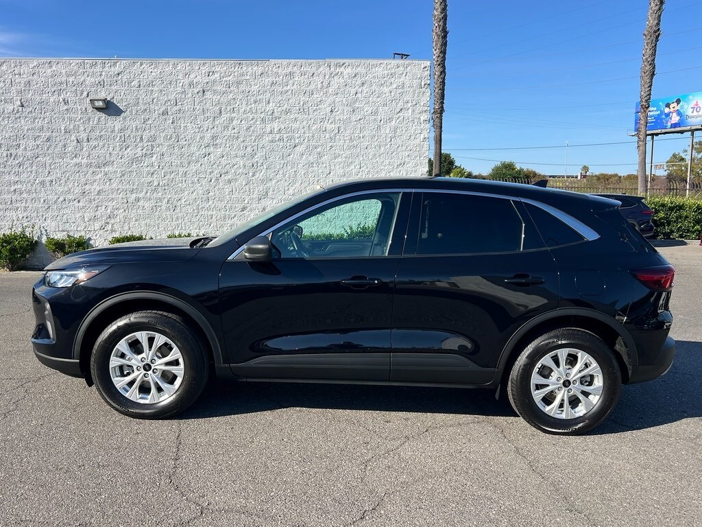 2024 Ford Escape Active photo 2