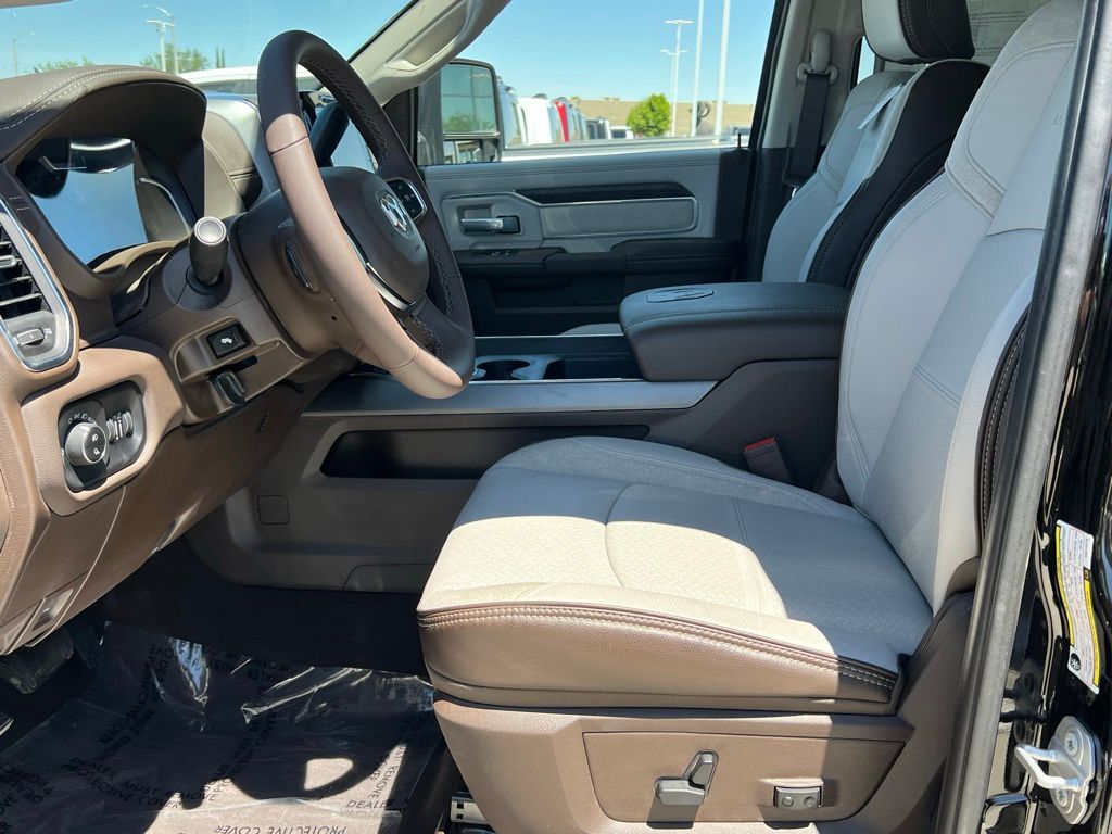 2025 RAM 2500 Laramie - Photo 18