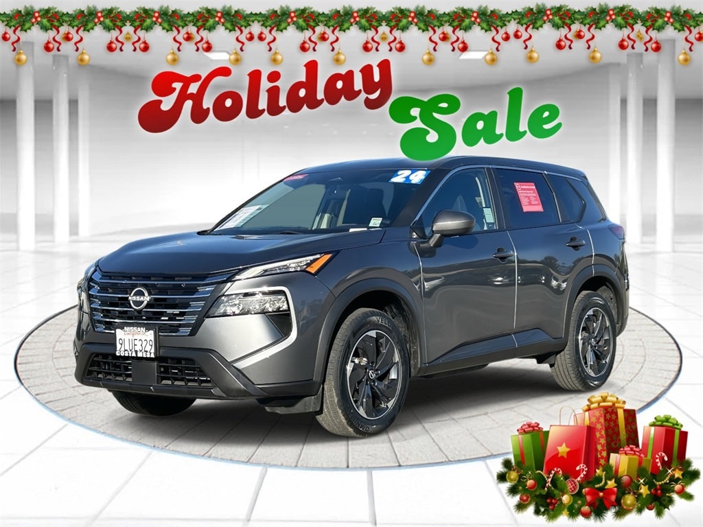 2024 Nissan Rogue SV's photo