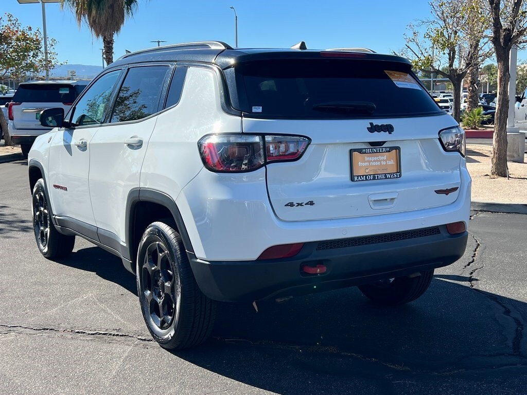 2023 Jeep Compass Trailhawk photo 4