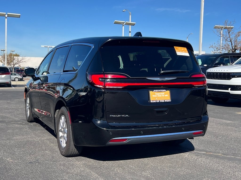 Certified 2024 Chrysler Pacifica Touring L Minivan/Van