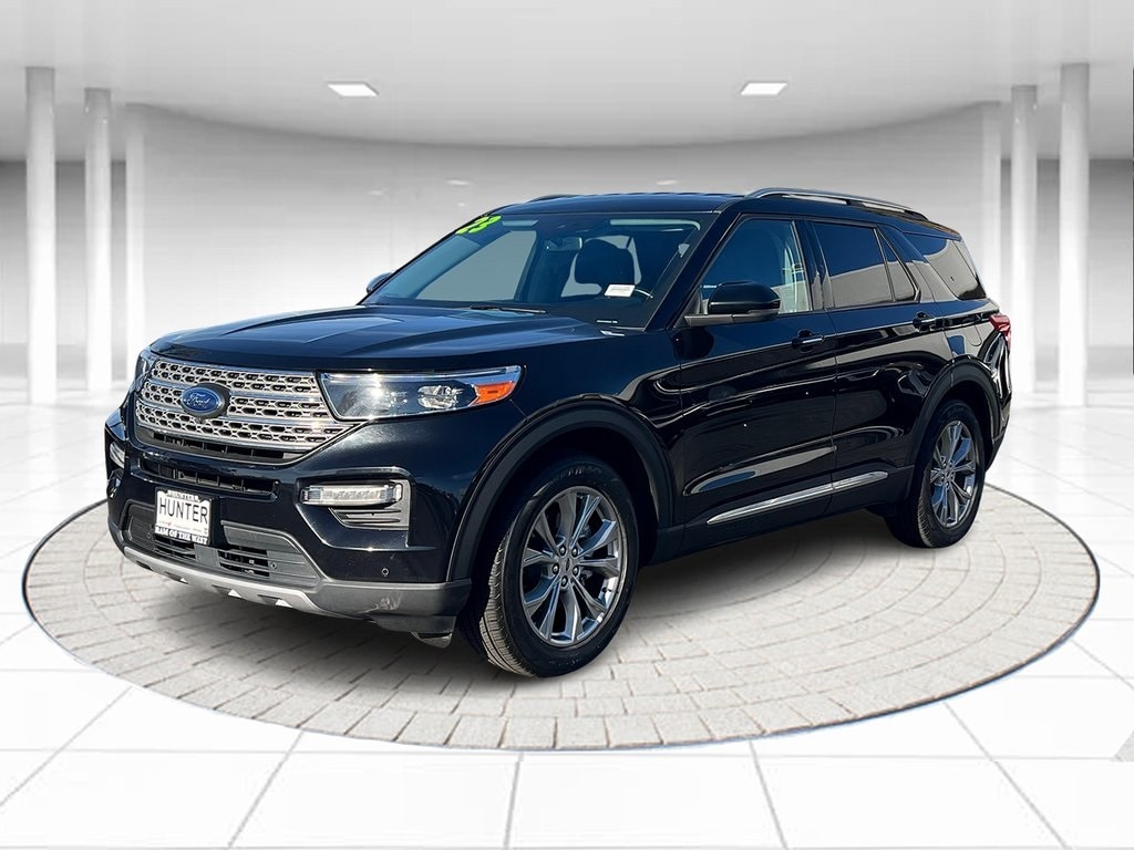 2023 Ford Explorer Limited's photo
