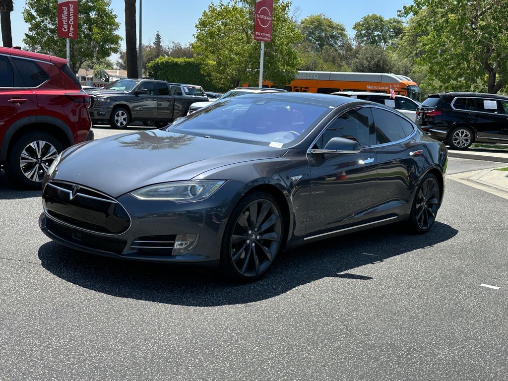 Used 2015 Tesla Model S 85D with VIN 5YJSA1E25FF107867 for sale in Lancaster, CA