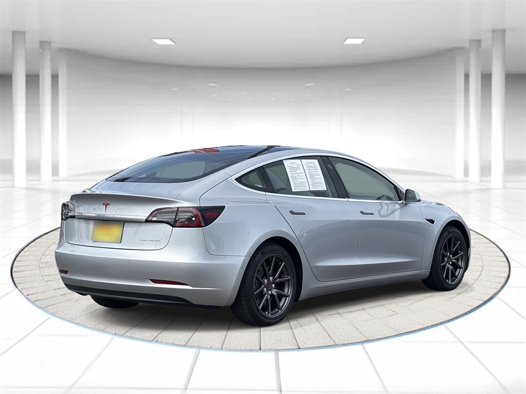 2018 Tesla Model 3 Performance photo 4