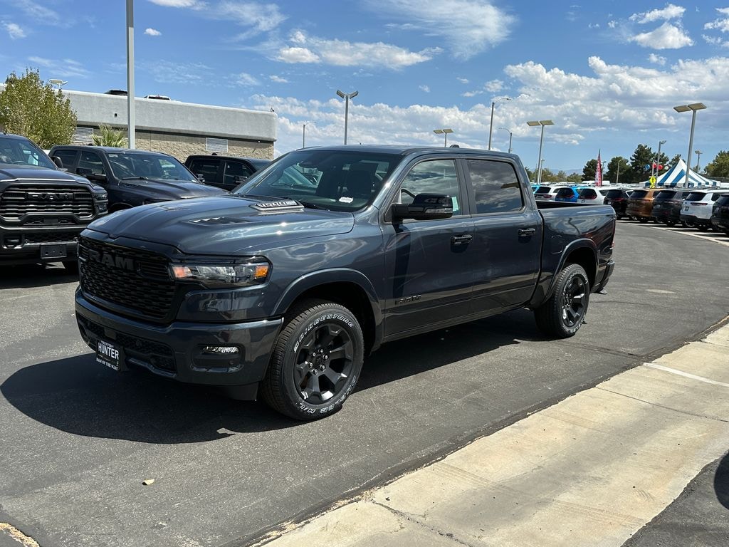 New 2026 Ram 1500 BIG HORN CREW CAB 4X4 5'7 BOX Pickup