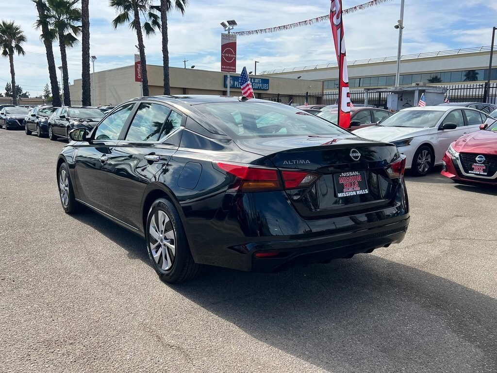 2025 Nissan Altima 2.5 S photo 4