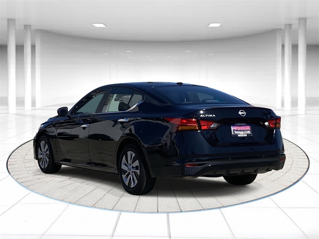 2025 Nissan Altima 2.5 S photo 2