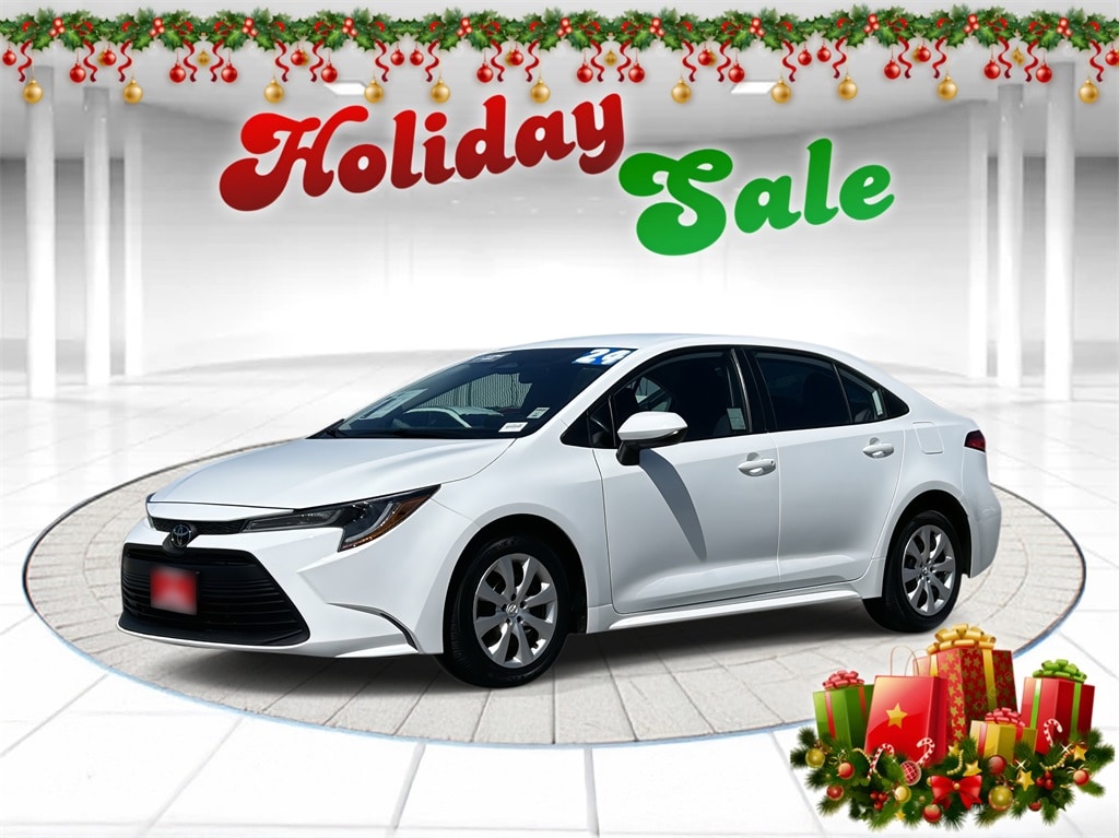 2024 Toyota Corolla LE's photo