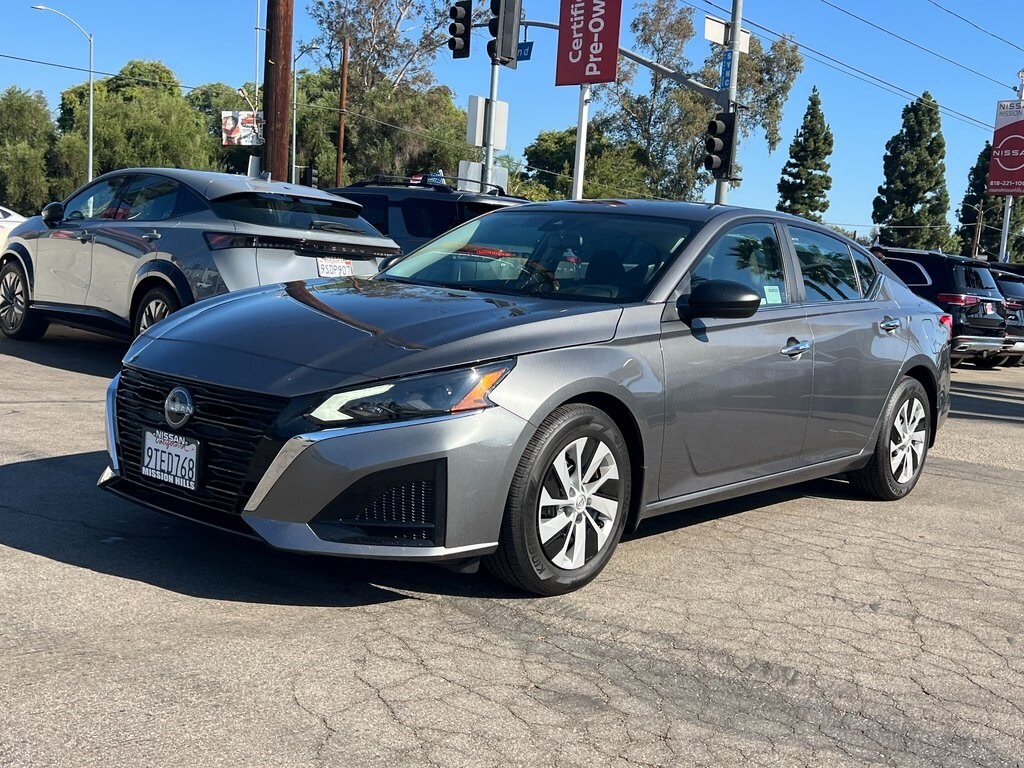 2025 Nissan Altima 2.5 S photo 2