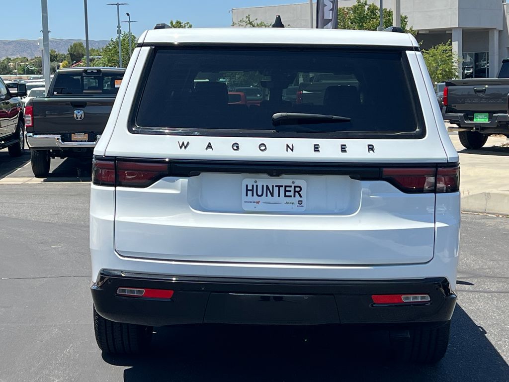 2025 Jeep Wagoneer L Series II - Photo 6