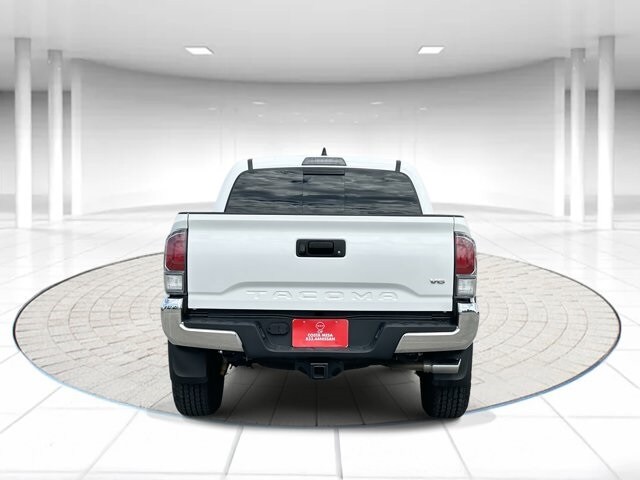 2023 Toyota Tacoma SR5 photo 3