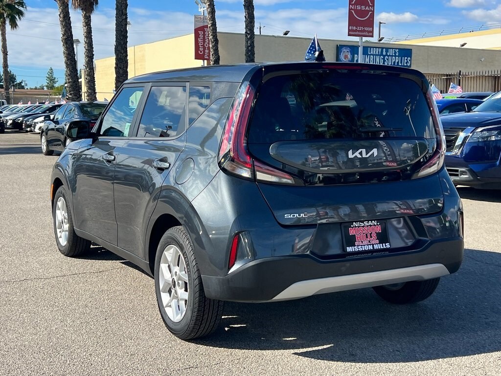 2024 Kia Soul LX photo 4