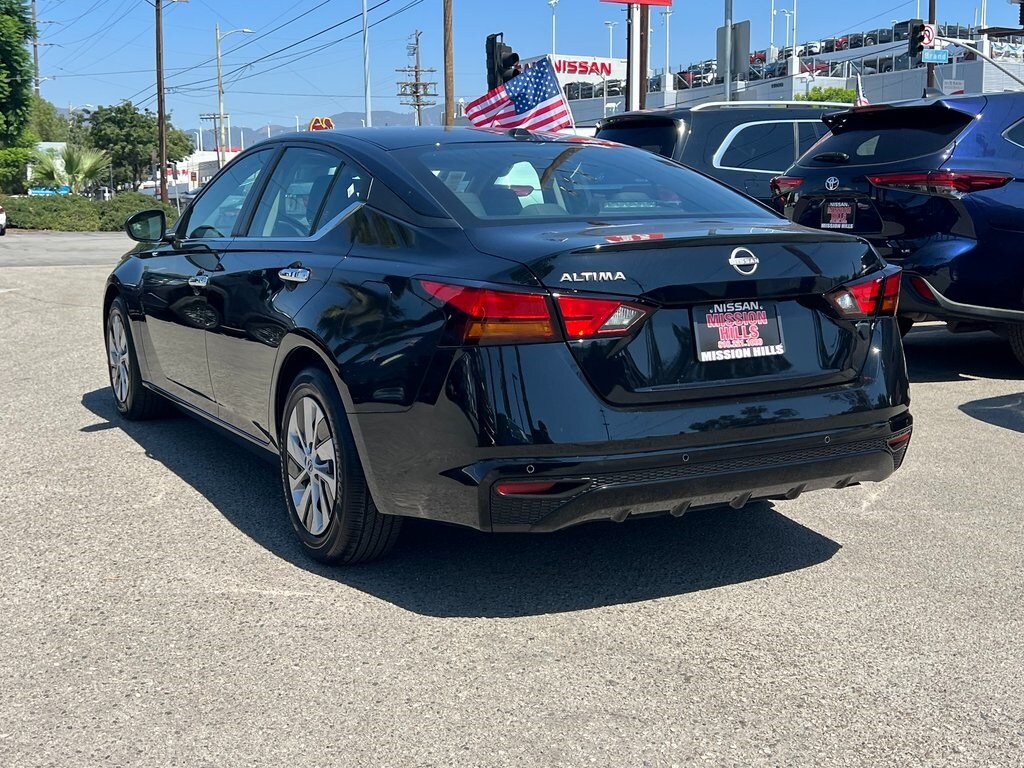 2025 Nissan Altima 2.5 S photo 4