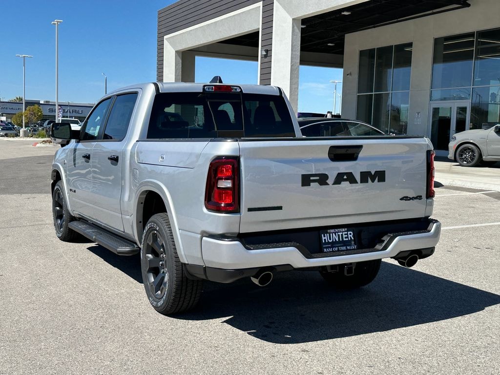 New 2026 Ram 1500 BIG HORN CREW CAB 4X4 5'7 BOX Pickup